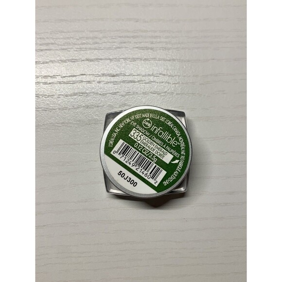 L'Oréal Paris Infallible 24HR Eye Shadow 335 GOLDEN EMERALD 0.12 oz✨️NEW✨️ - Picture 4 of 8